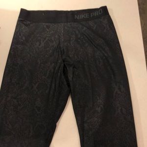 Nike leggings